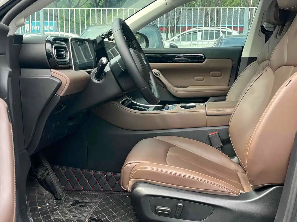 ZERO-RUNNING CAR ZERO RUN C11