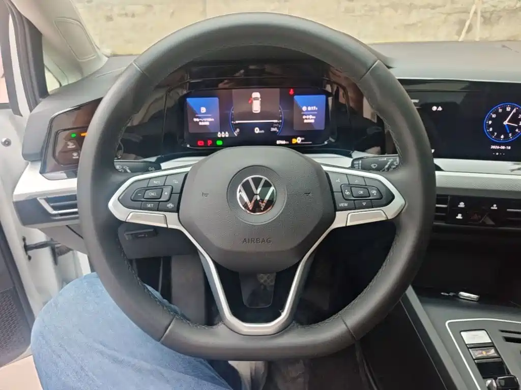 Volkswagen Golf — миниатюра 11