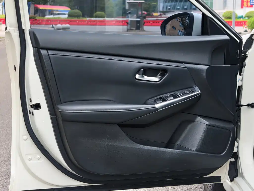 Nissan Sylphy — миниатюра 22