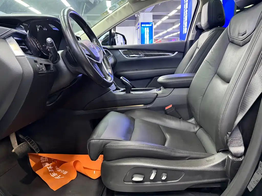 Cadillac XT5 — миниатюра 11