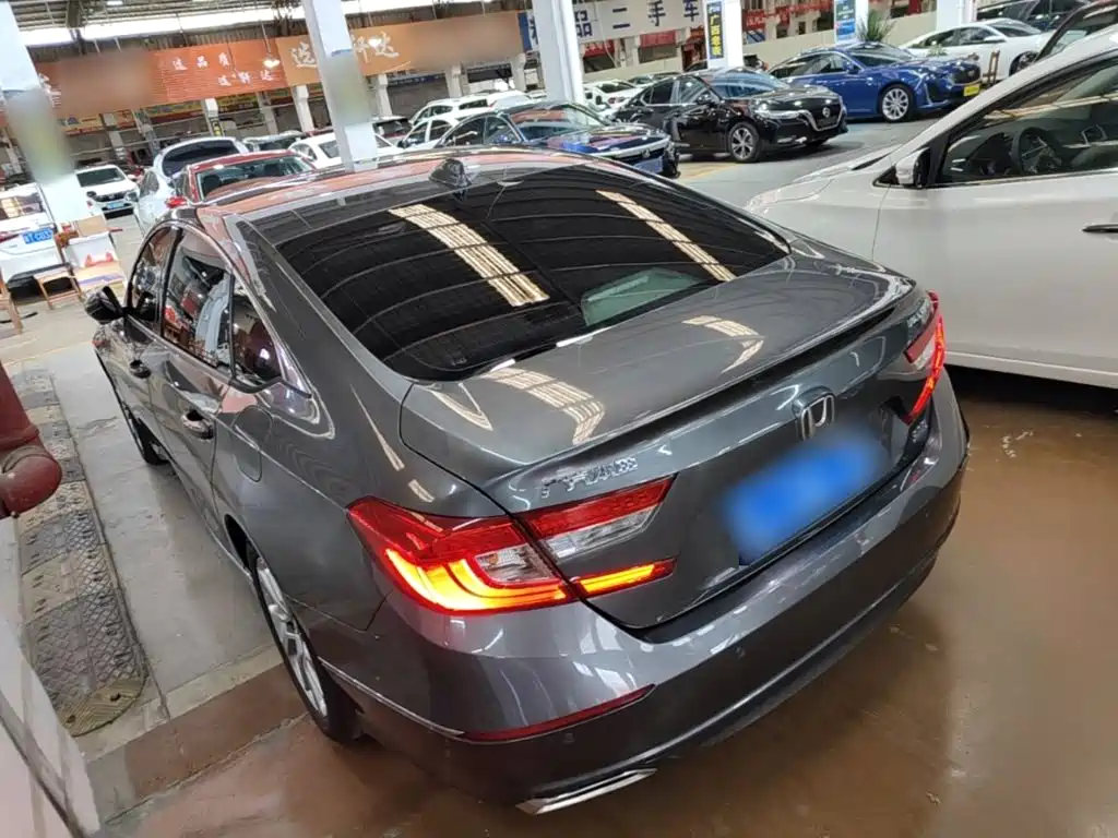 Honda Accord — миниатюра 5