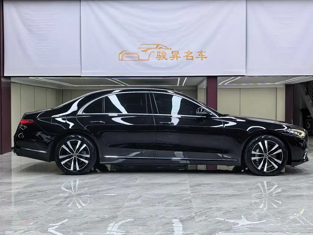 Mercedes-Benz S-Class — миниатюра 8
