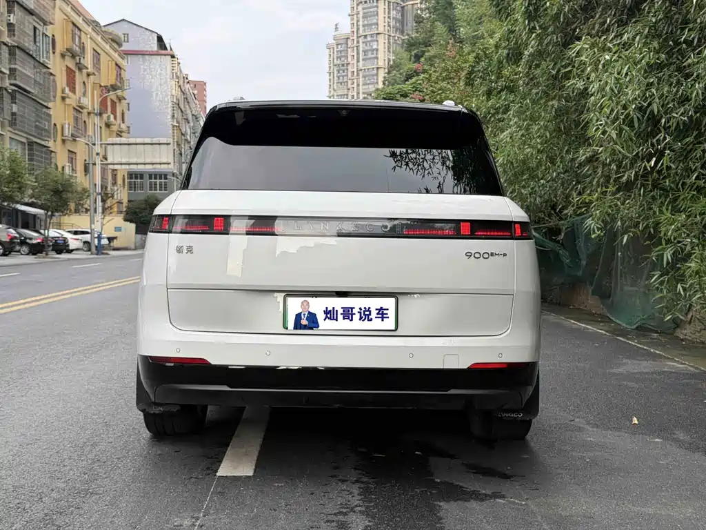 Lynk & Co Рука 900. — миниатюра 4