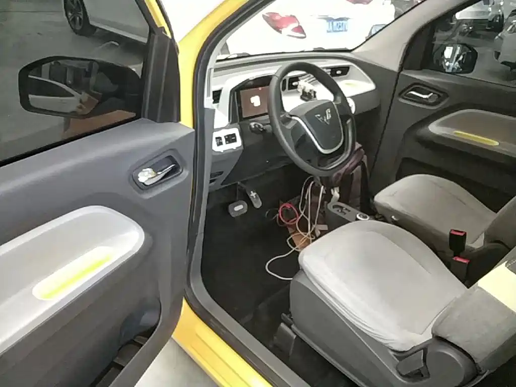 Wuling MINIEV — миниатюра 16