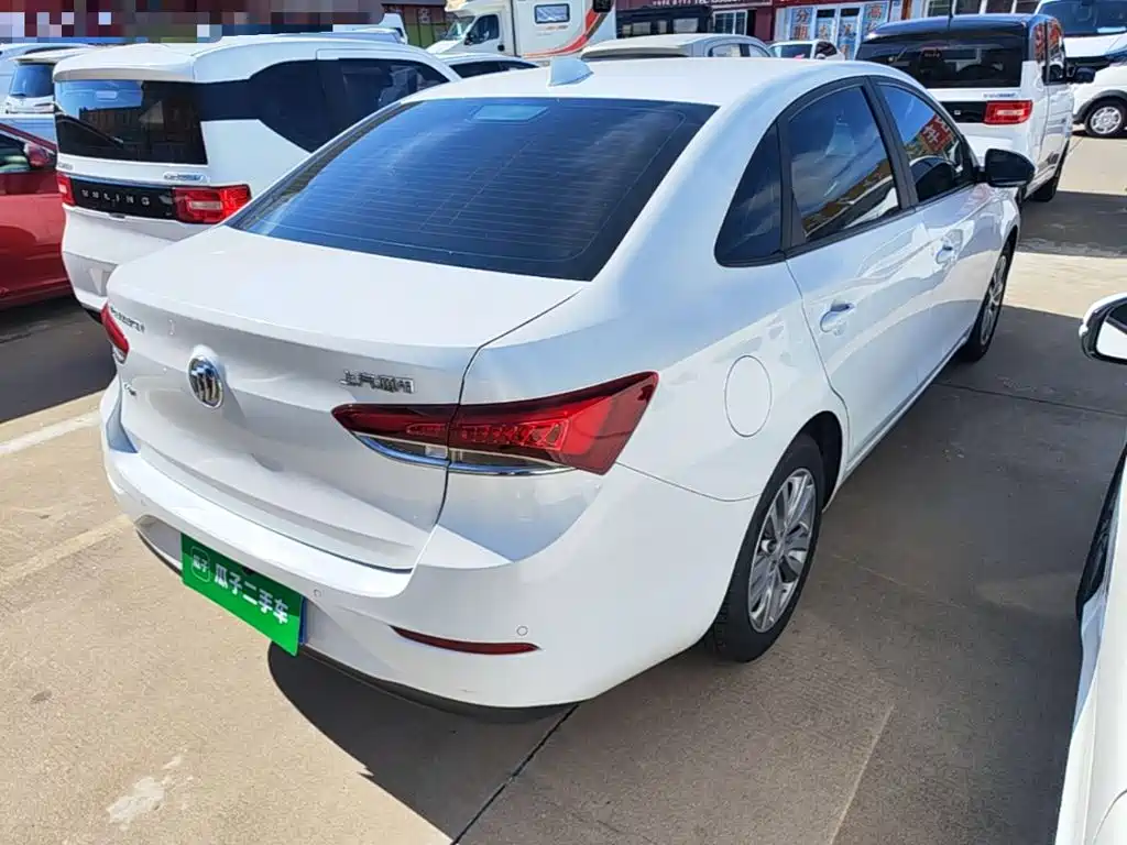 Buick Excelle — миниатюра 7