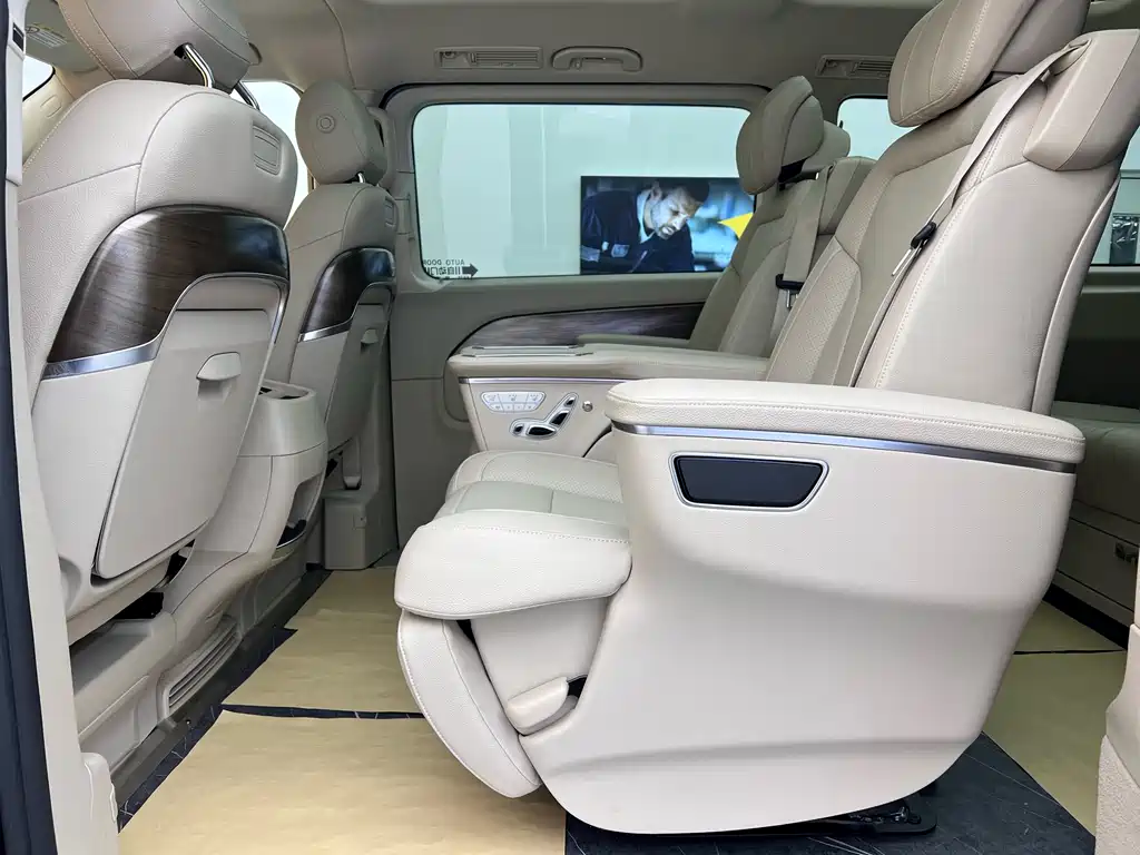 Mercedes-Benz V-Class V 2021 V 260 L Luxury