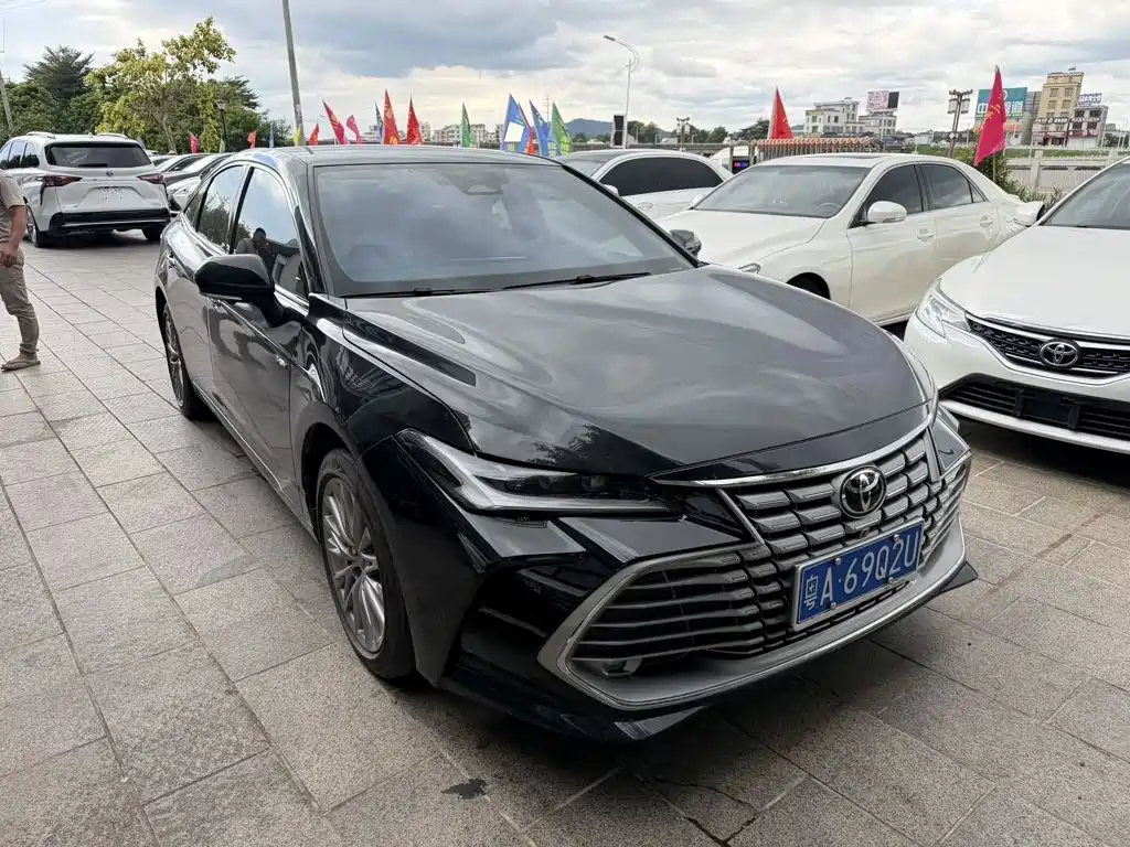 Toyota Avalon — миниатюра 2