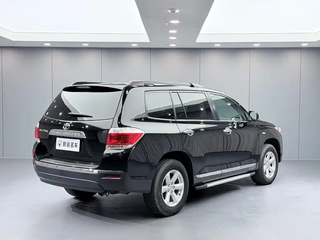 Toyota Highlander — миниатюра 6