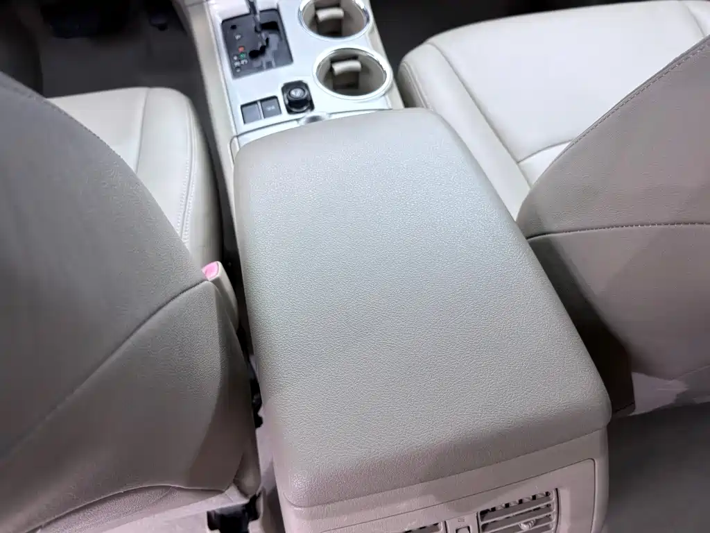 Toyota Highlander — миниатюра 16
