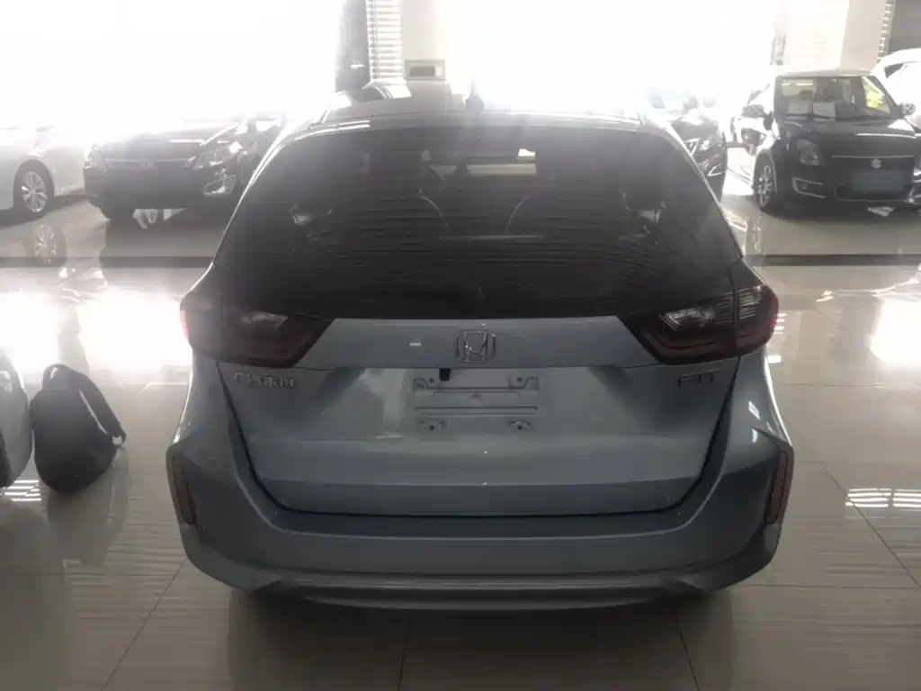 Honda Fit — миниатюра 6