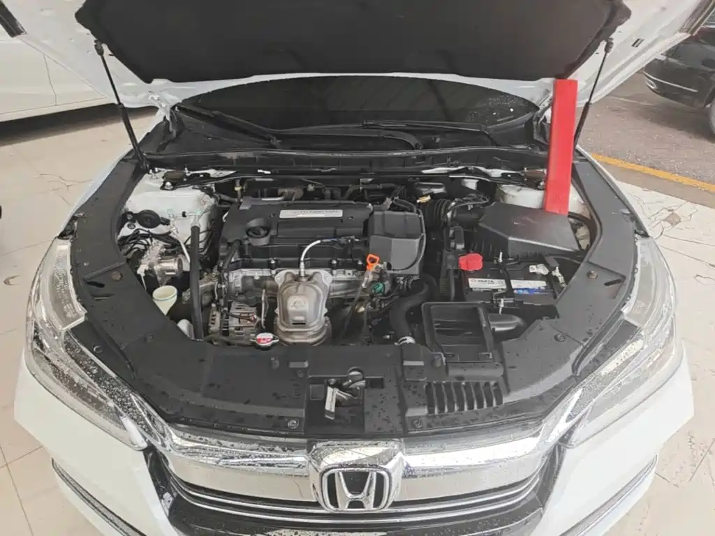 Honda Accord — миниатюра 16