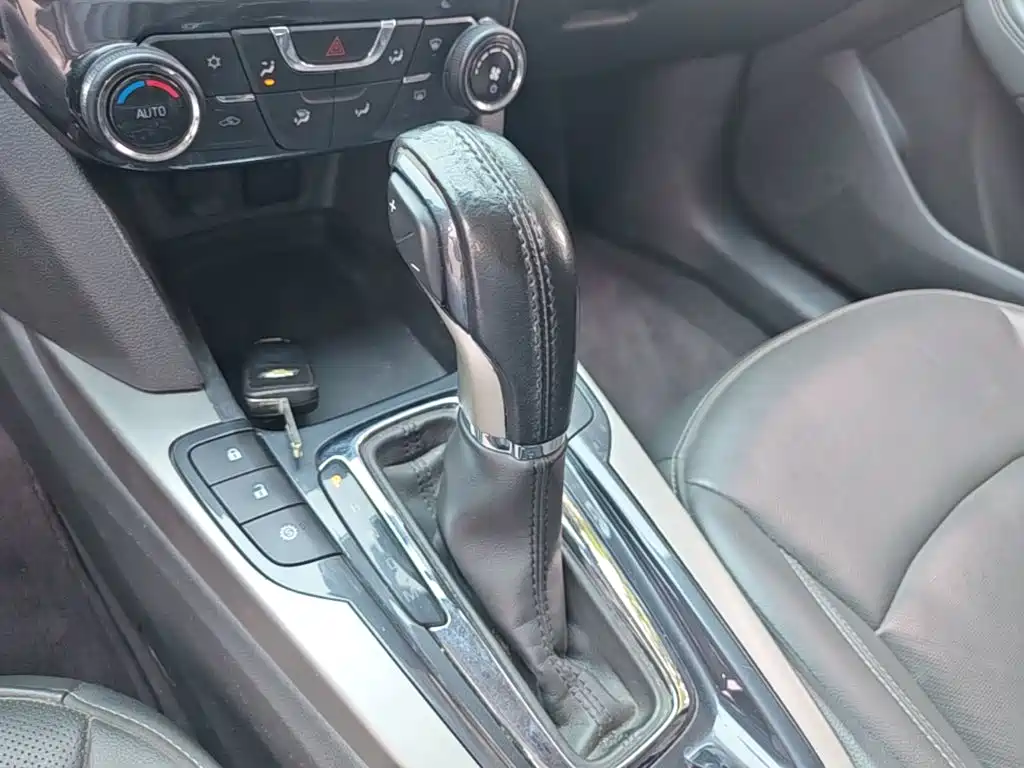 Chevrolet Malibu — миниатюра 14