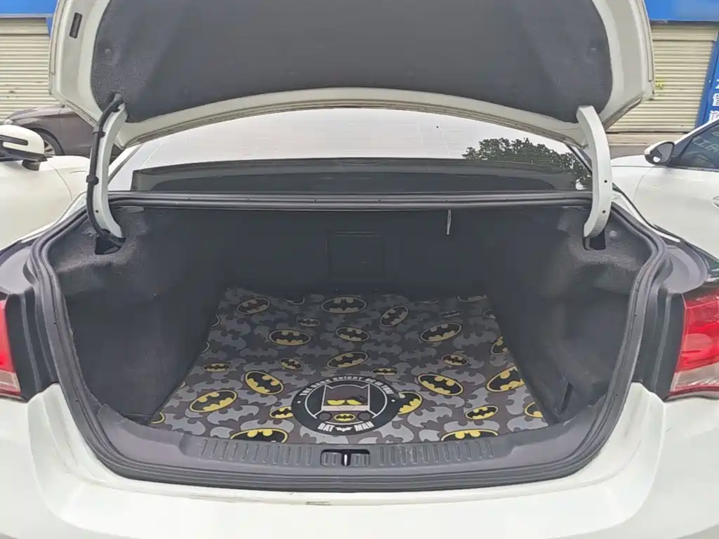 Chevrolet Malibu — миниатюра 19