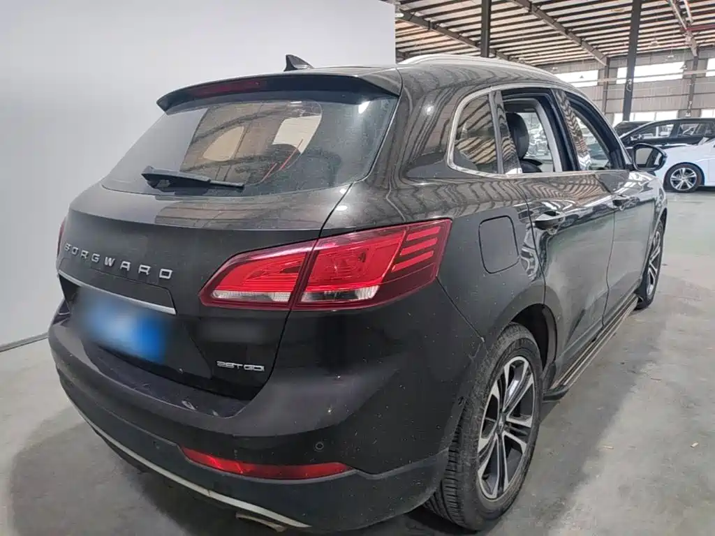 Borgward BX7 — миниатюра 7
