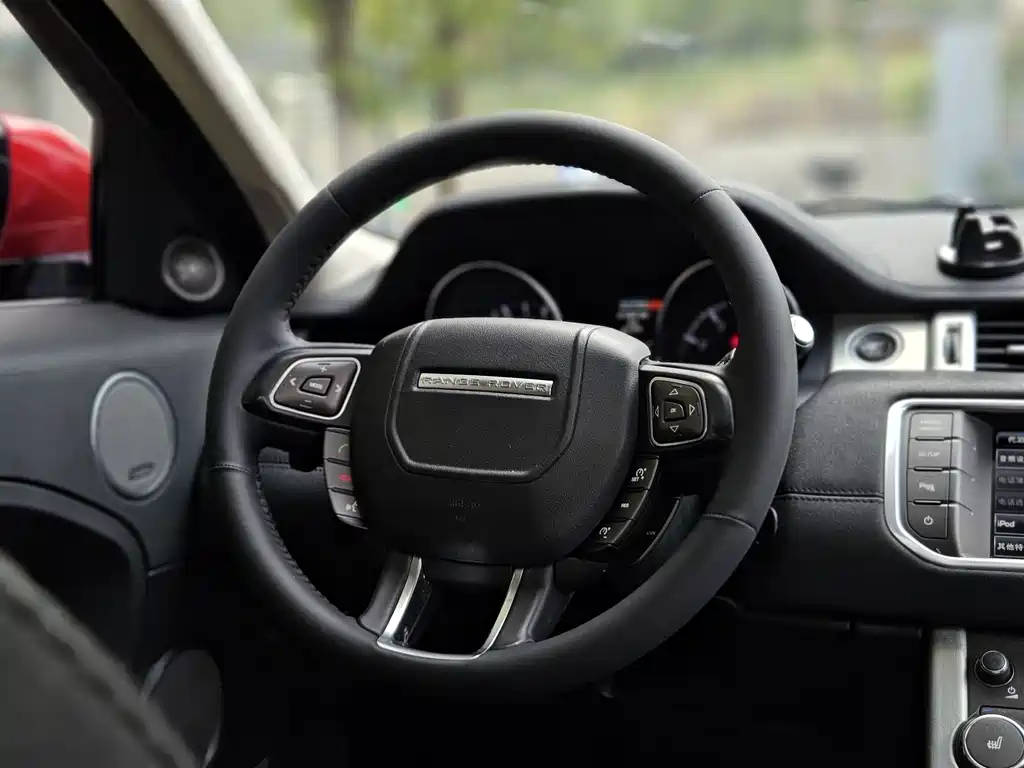 Land Rover Evoque (Import) — миниатюра 8