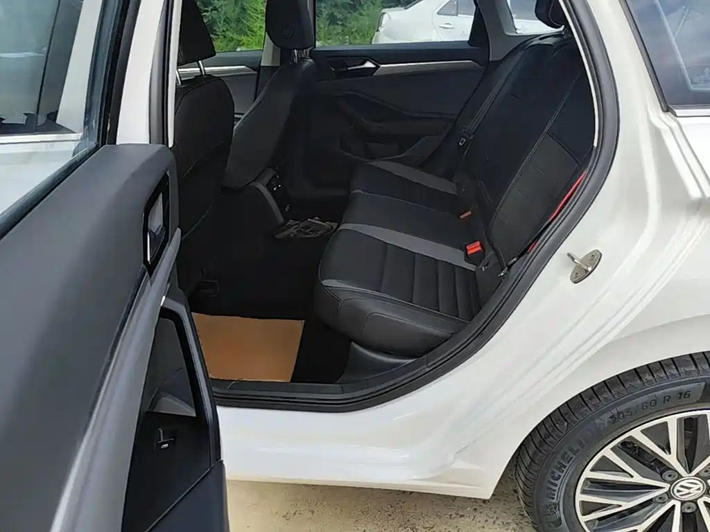 Volkswagen Sagitar — миниатюра 17