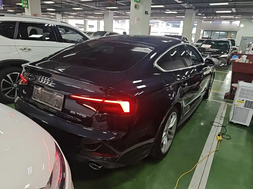 Audi A5 (Import) — миниатюра 7