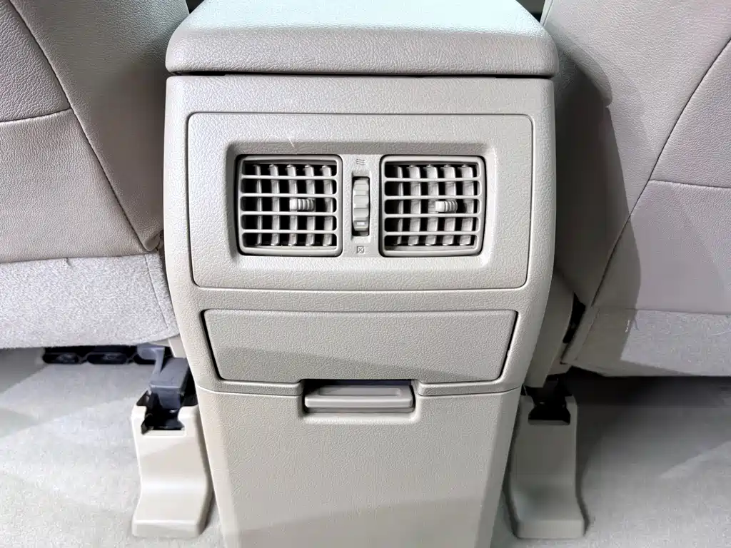 Toyota Highlander — миниатюра 17