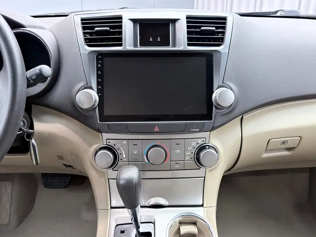 Toyota Highlander — миниатюра 14