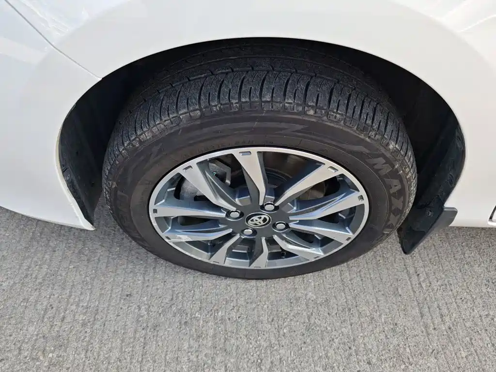 Toyota Yaris L — миниатюра 23