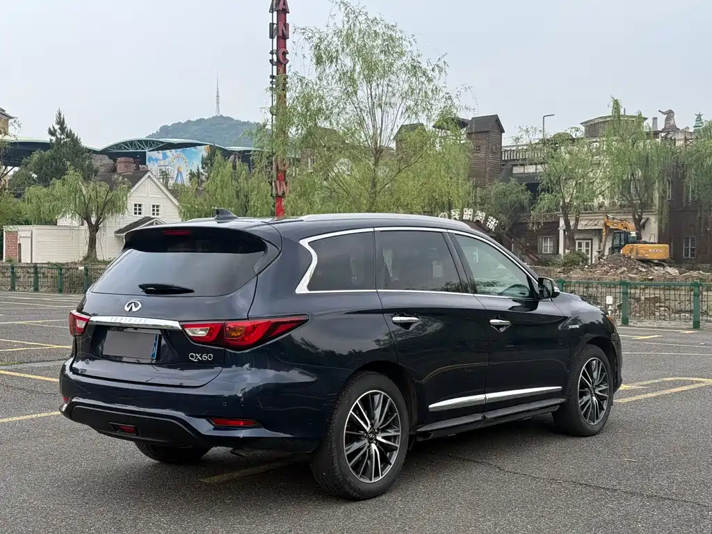 Infiniti QX60 2016 2.5 S/C Hybrid V