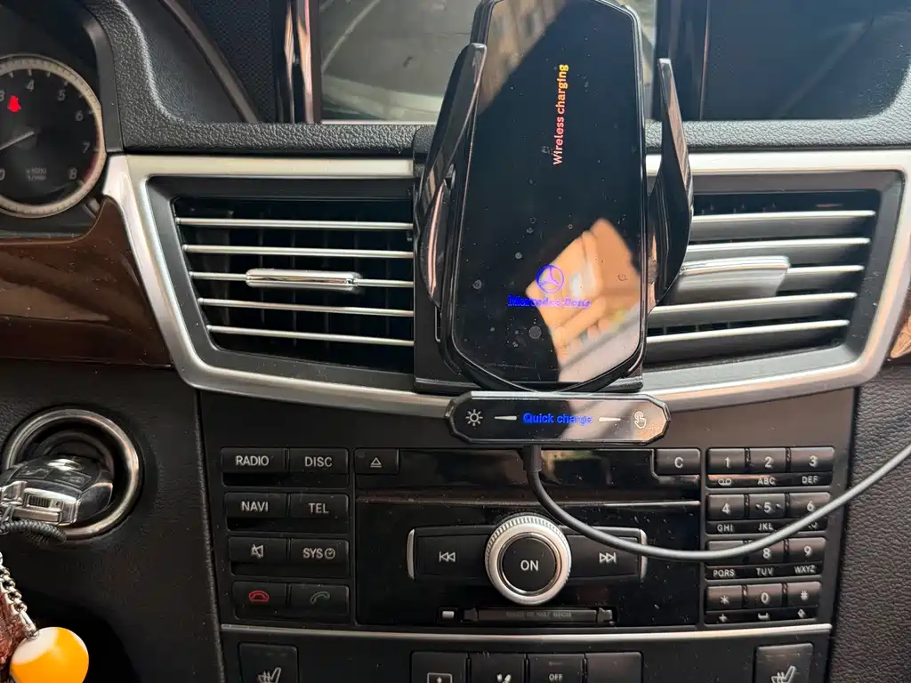 Mercedes-Benz E-Class — миниатюра 17