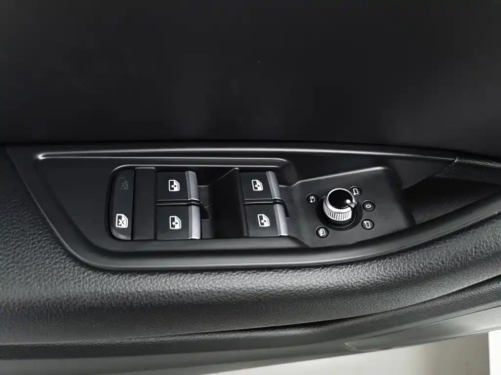 Audi A4L — миниатюра 9