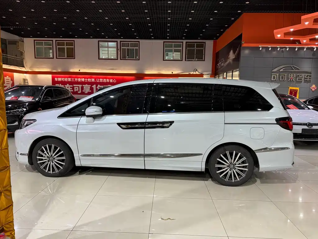 Honda Elysion — миниатюра 2