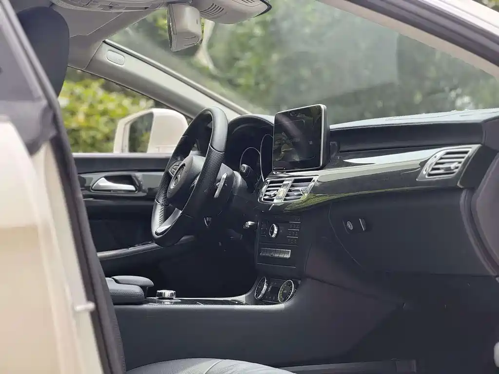 Mercedes-Benz CLS — миниатюра 5