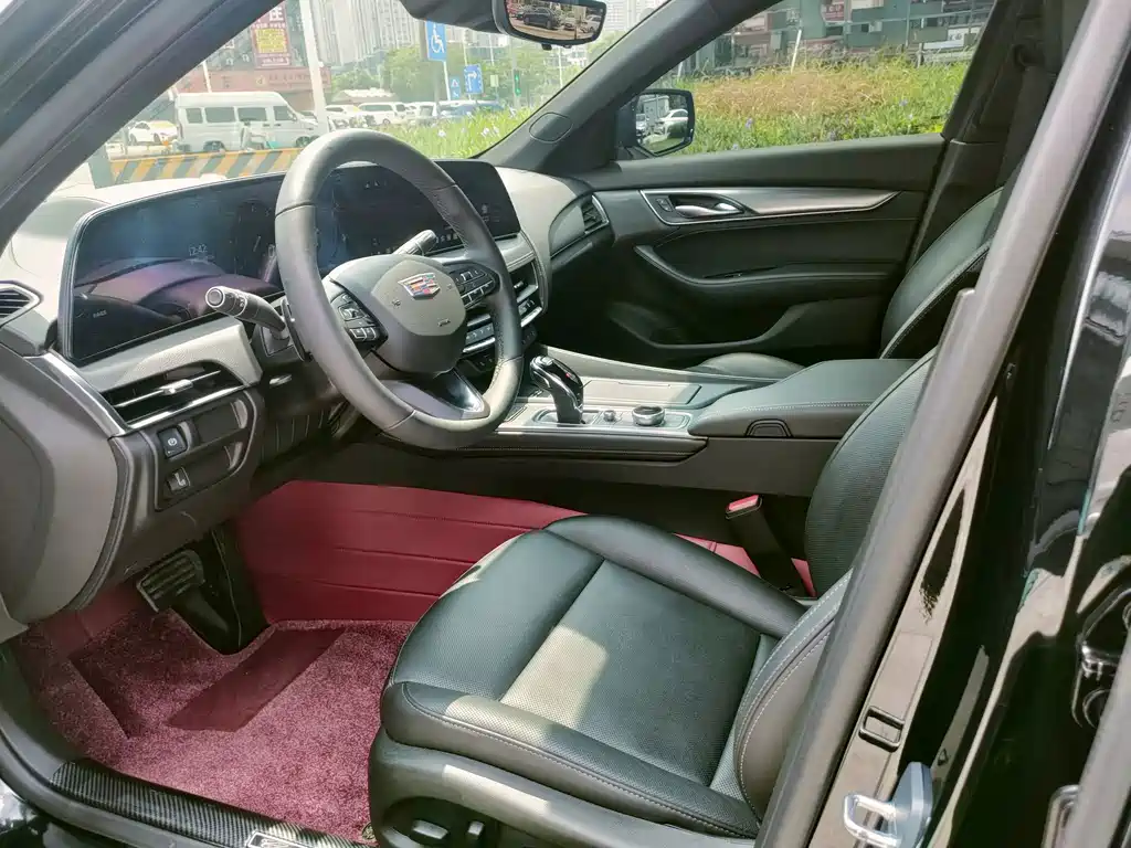 Cadillac CT5 — миниатюра 18
