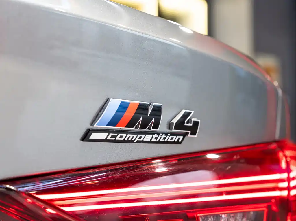 BMW M4 — миниатюра 13