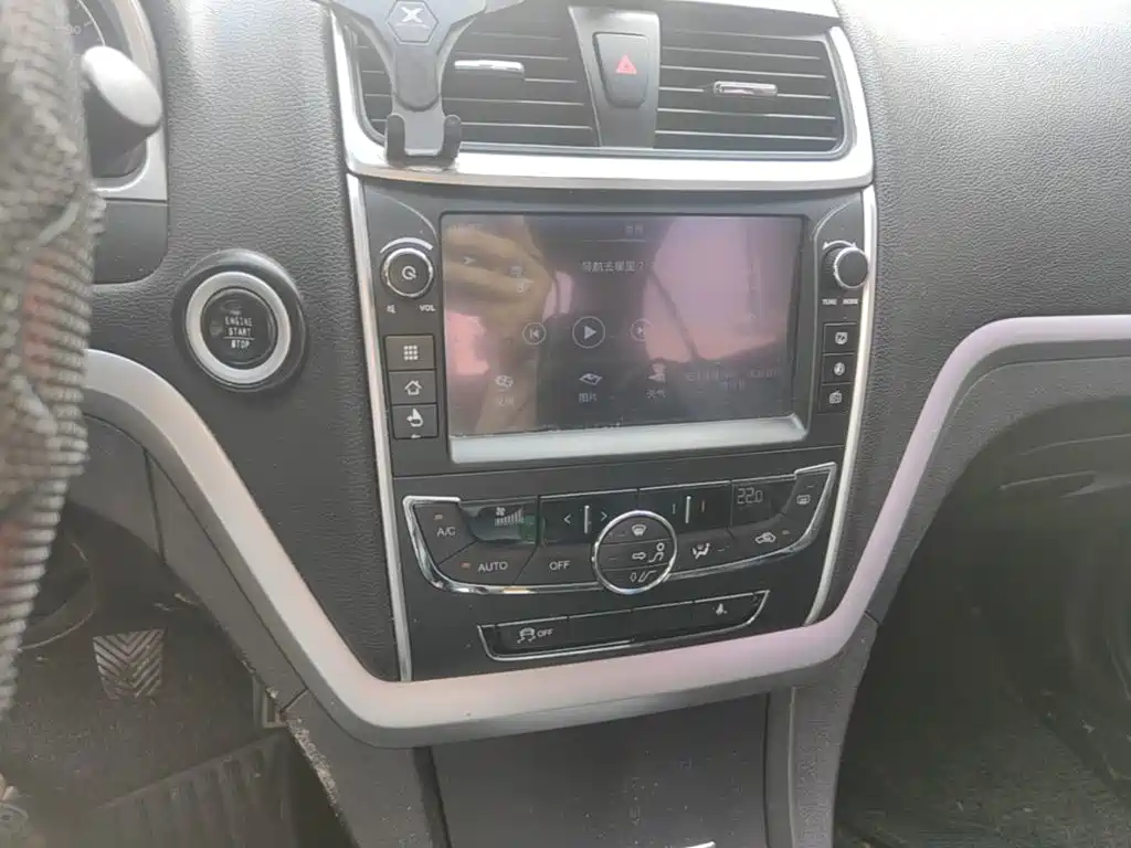Geely Emgrand — миниатюра 20
