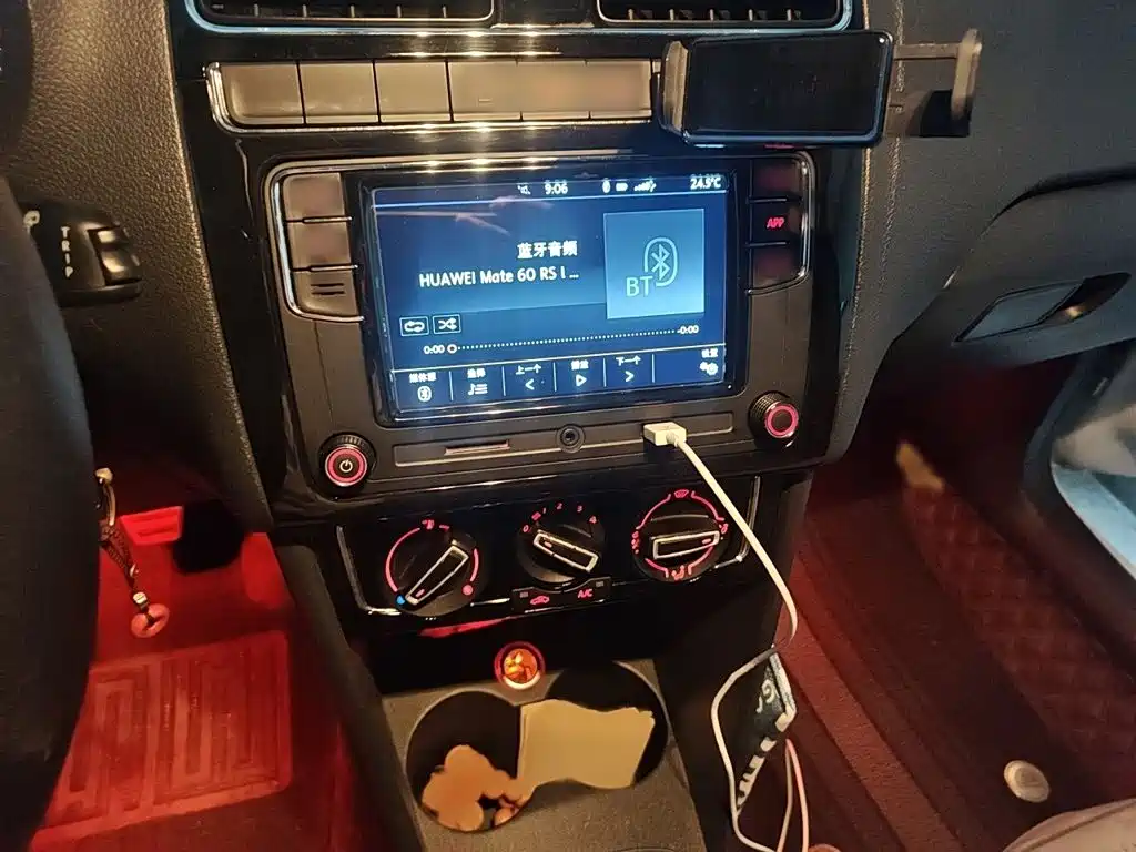 Volkswagen Polo — миниатюра 6