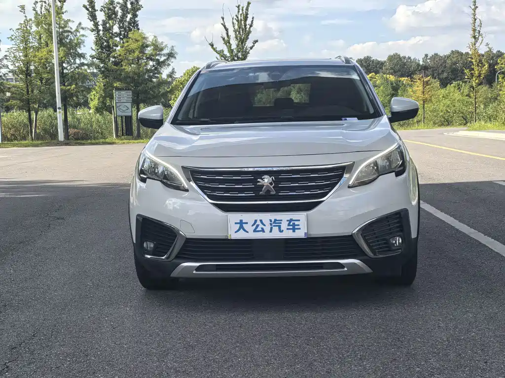 Peugeot 5008 — миниатюра 2