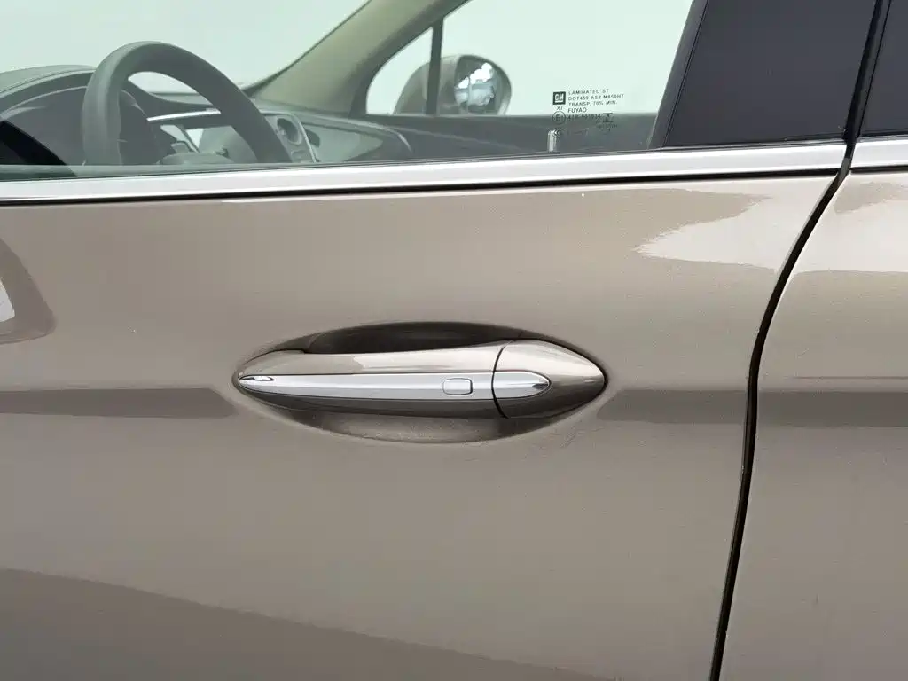 Buick Envision Plus — миниатюра 18