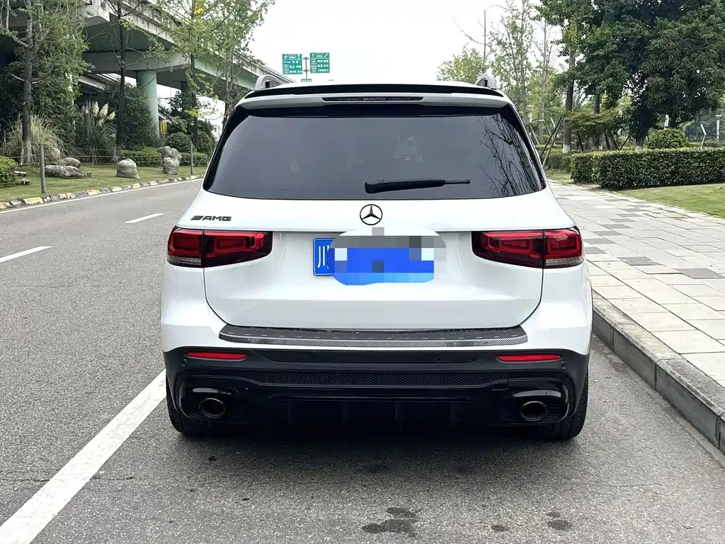 Mercedes-Benz GLB AMG — миниатюра 8