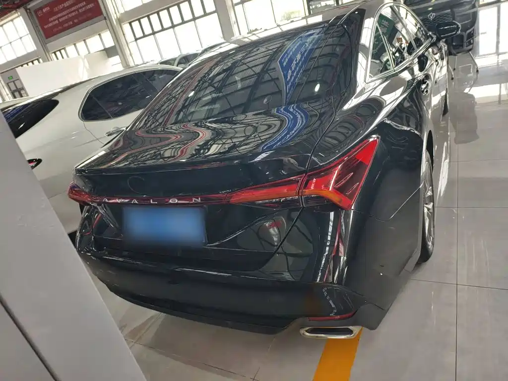 Toyota Avalon — миниатюра 12