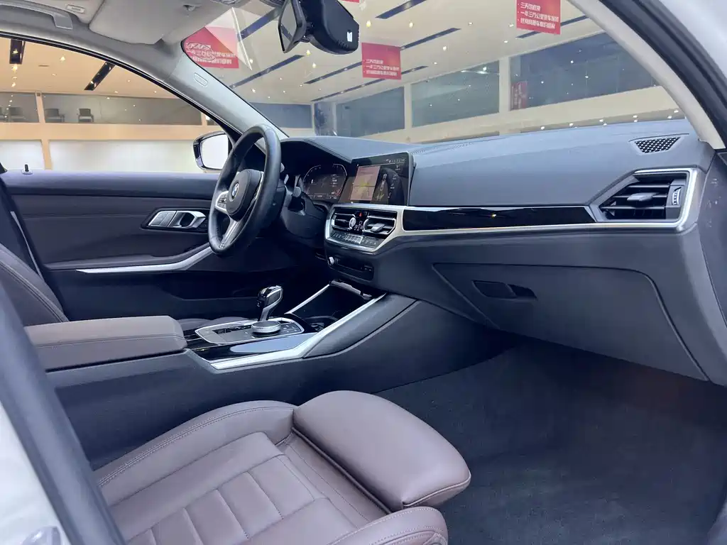 BMW 3 Series — миниатюра 17
