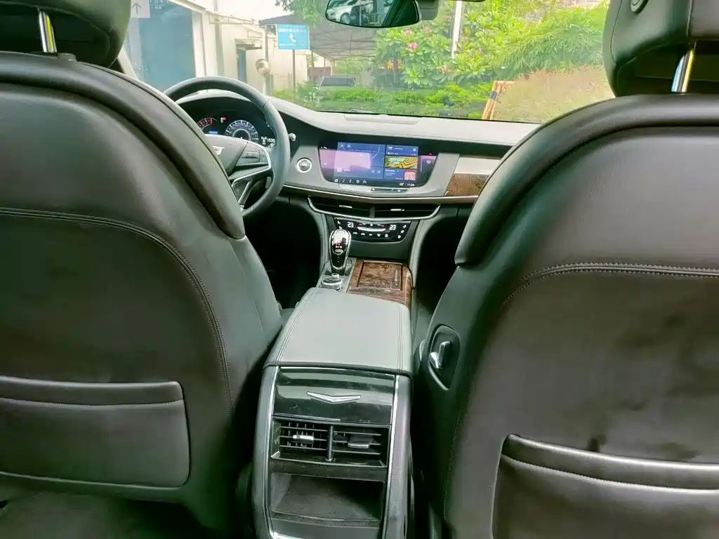 Cadillac CT6 — миниатюра 28