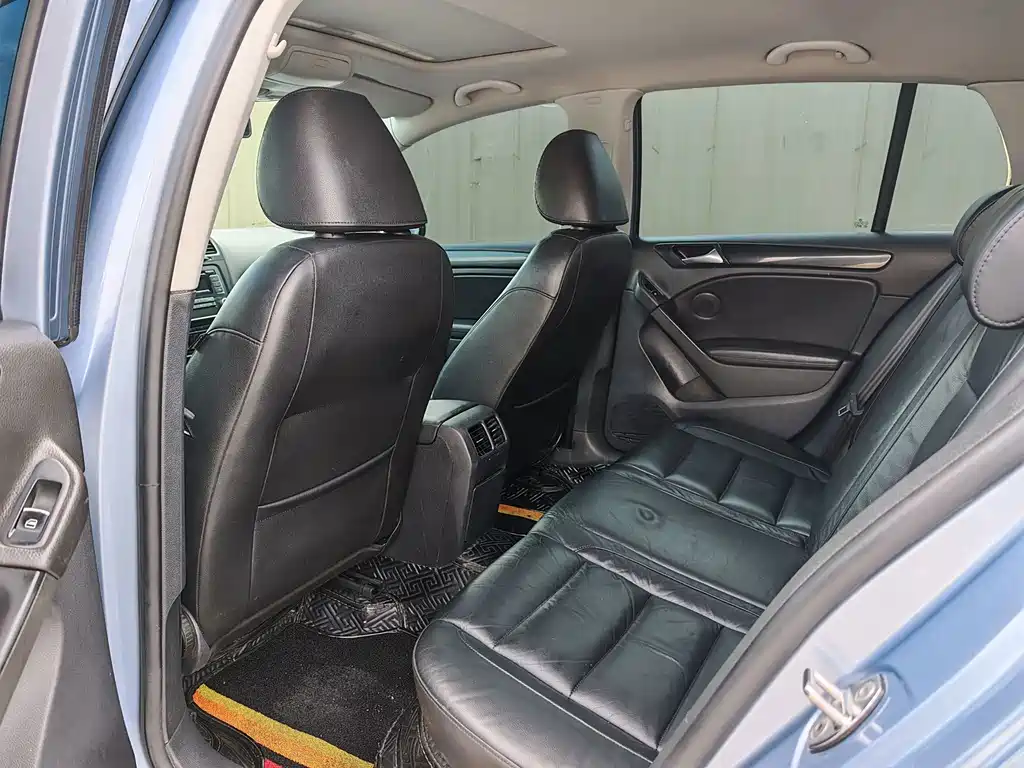 Volkswagen Golf — миниатюра 6