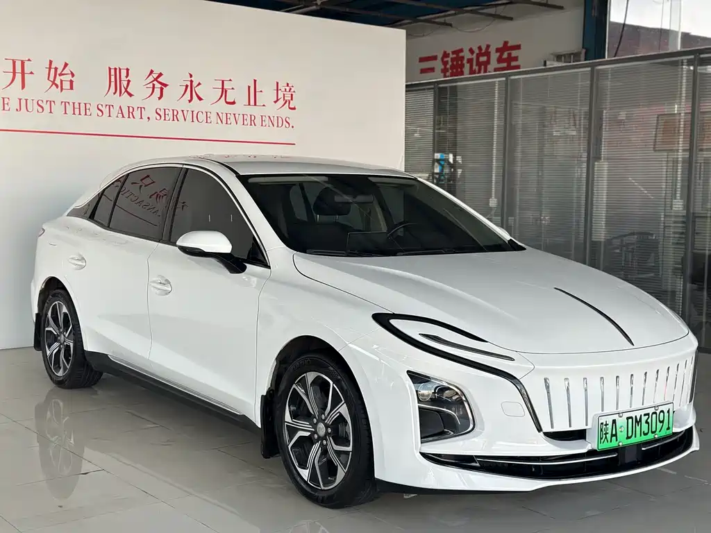 Hongqi Hongqi E-QM5 — миниатюра 3