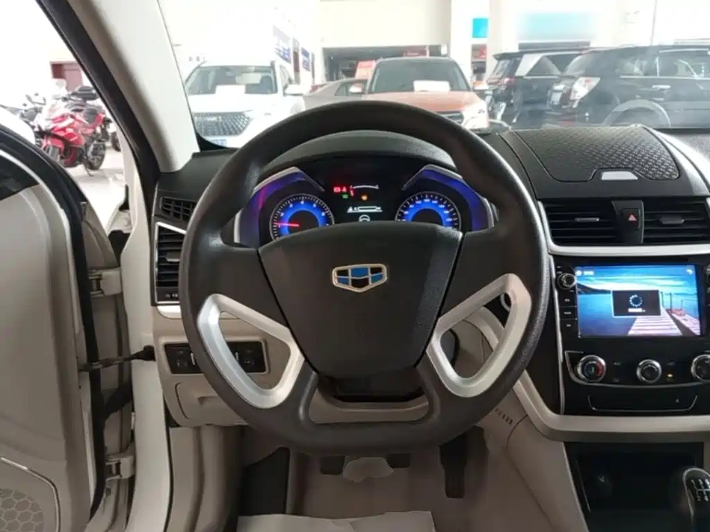 Geely Emgrand — миниатюра 11