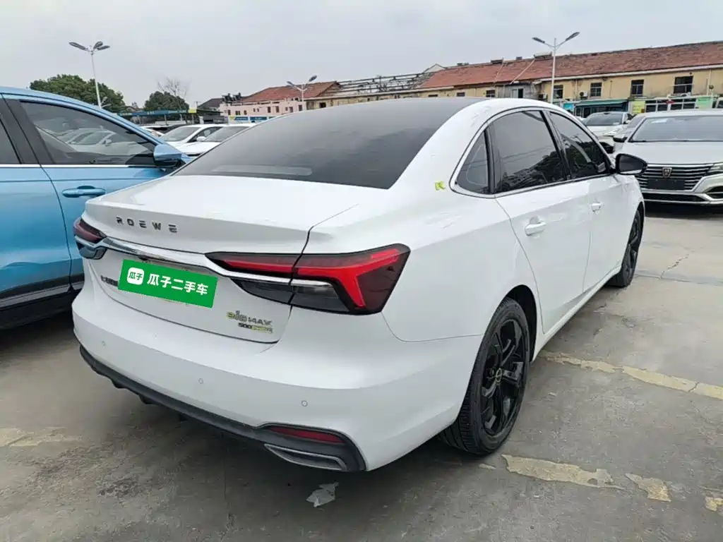 Roewe i6 MAX New Energy — миниатюра 7