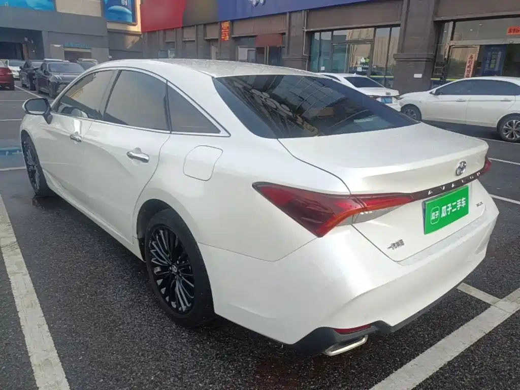 Toyota Avalon — миниатюра 5