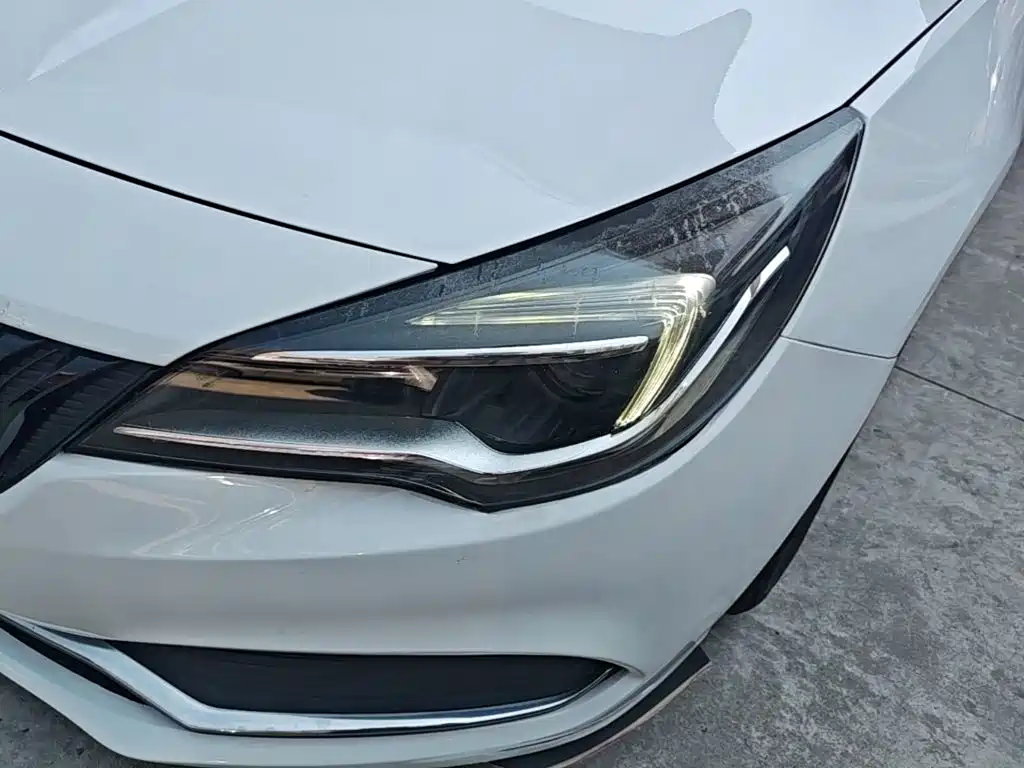 Buick Verano — миниатюра 24