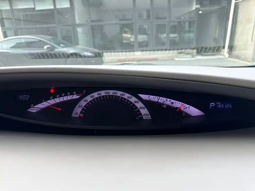 Toyota Previa — миниатюра 3