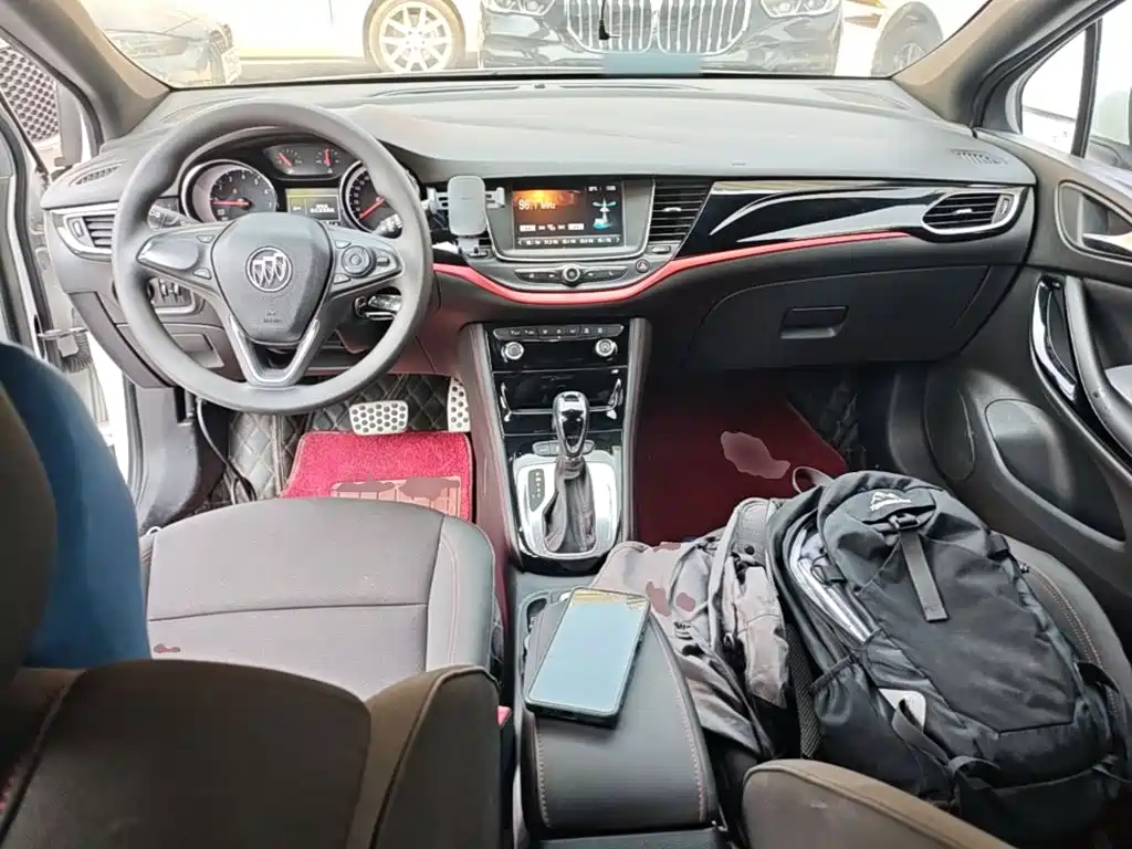 Buick Verano — миниатюра 10