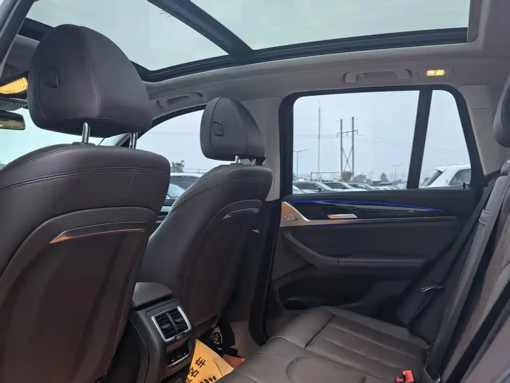 BMW X3 — миниатюра 6