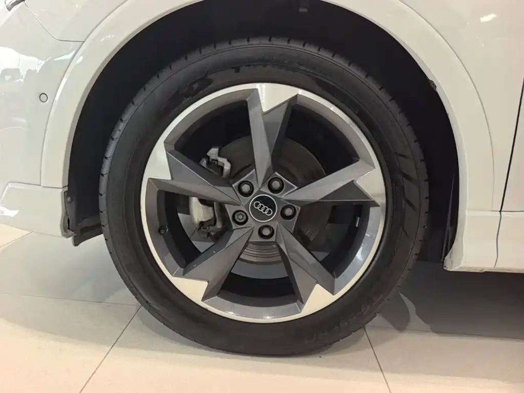 Audi Q3 — миниатюра 23