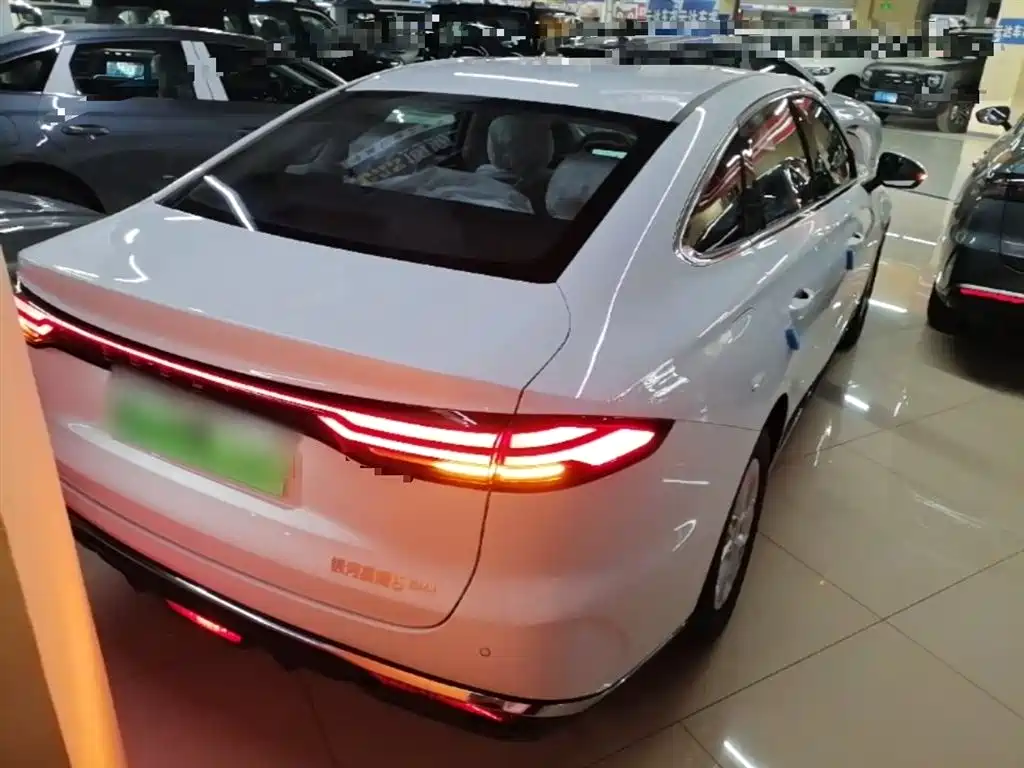Geely Galaxy Galaxy 6 6 2026 125km